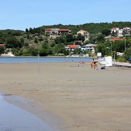 Apartament For Families With Children Kampor, Rab - 15144