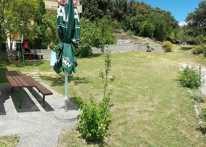 Lägenhet For Families With Children Kampor, Rab - 15144