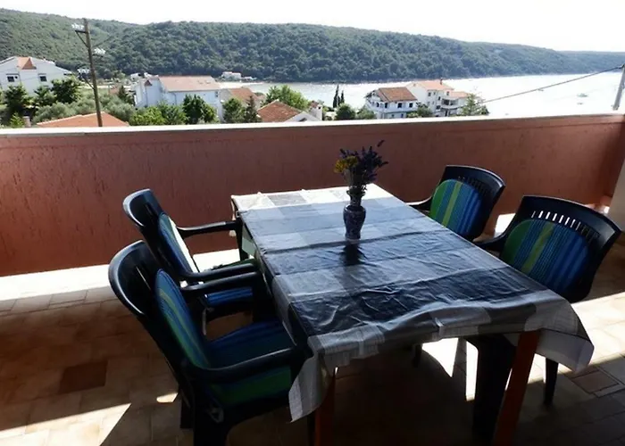 Appartement For Families With Children Kampor, Rab - 15144 *